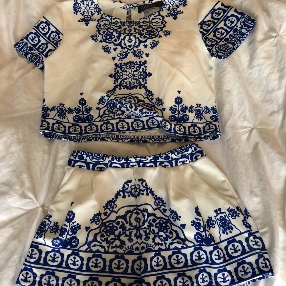 Never Worn Two Piece Set!